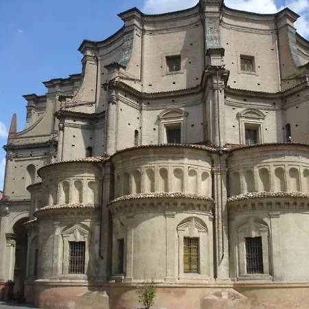 Il Balcone House